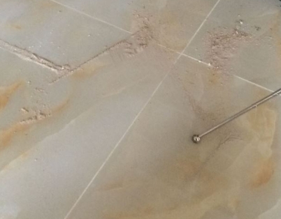 宁明瓷砖空鼓维修公司分享粘合剂选择不当在瓷砖铺贴过程中可能导致以下问题